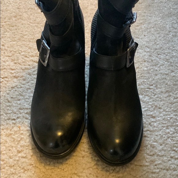 Women's Black Leather Ankle Boots - Picture 2 of 8